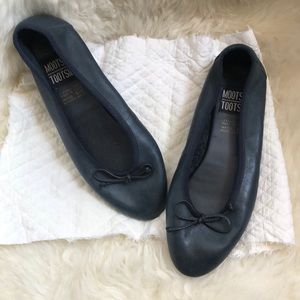Vintage leather ballerina flats